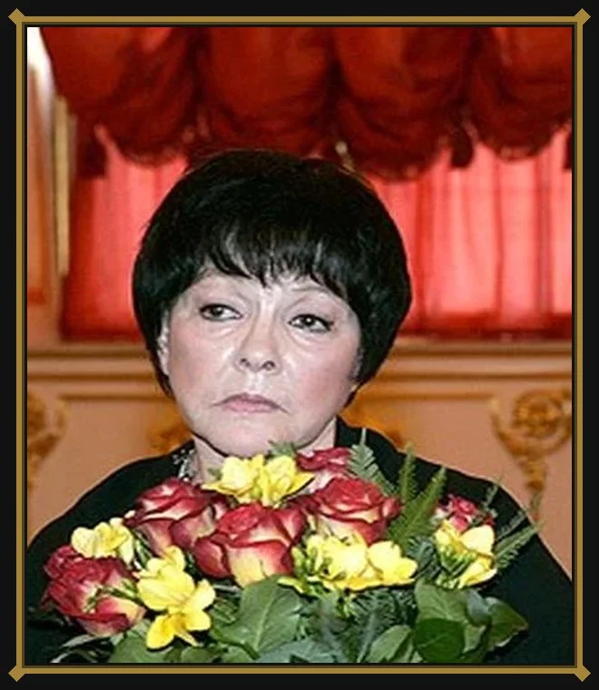 762-Bella_Akhmadulina_frame0.webp
