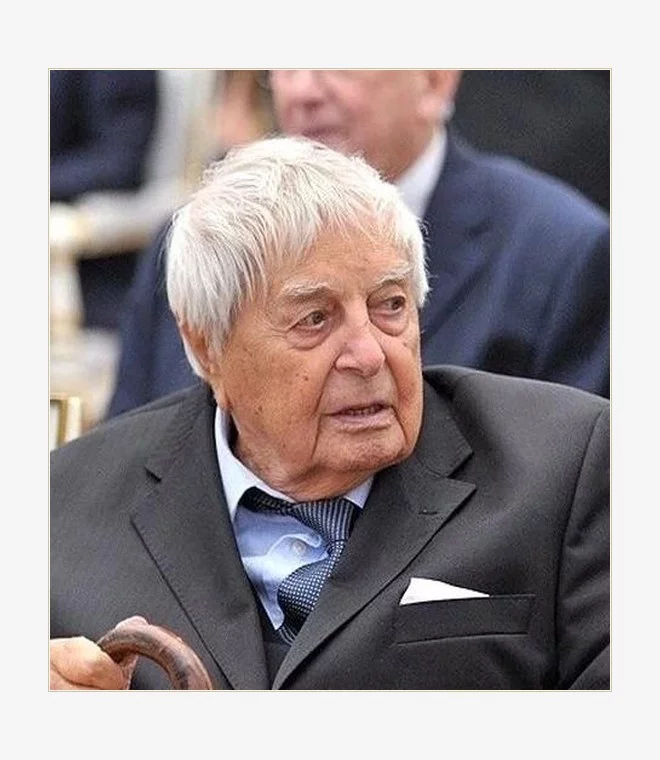 793-Yuryi_Lubimov_frame9.webp