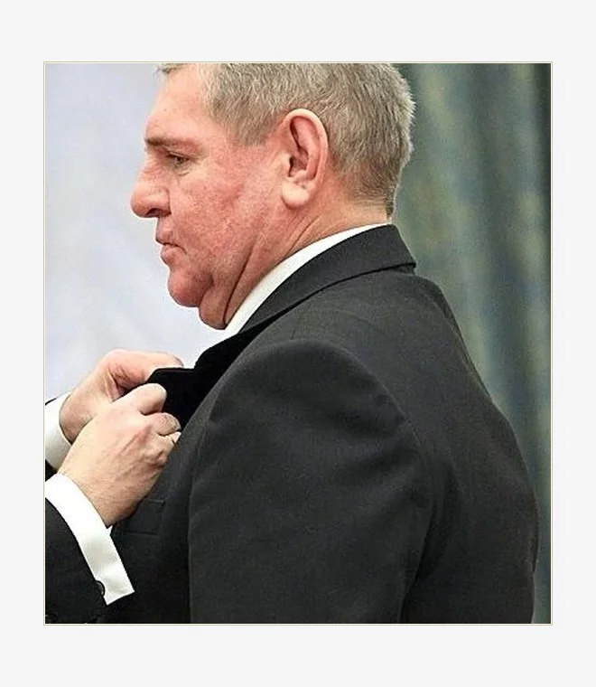807-Vladimir_Krutov_2011_frame9.webp