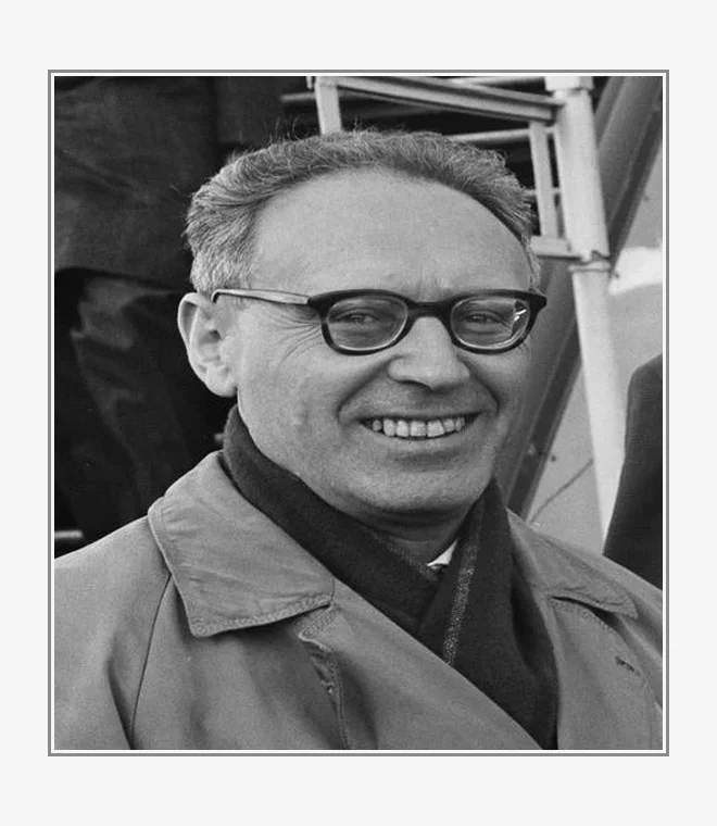 855-Mikhail_Botvinnik_1962_frame5.webp