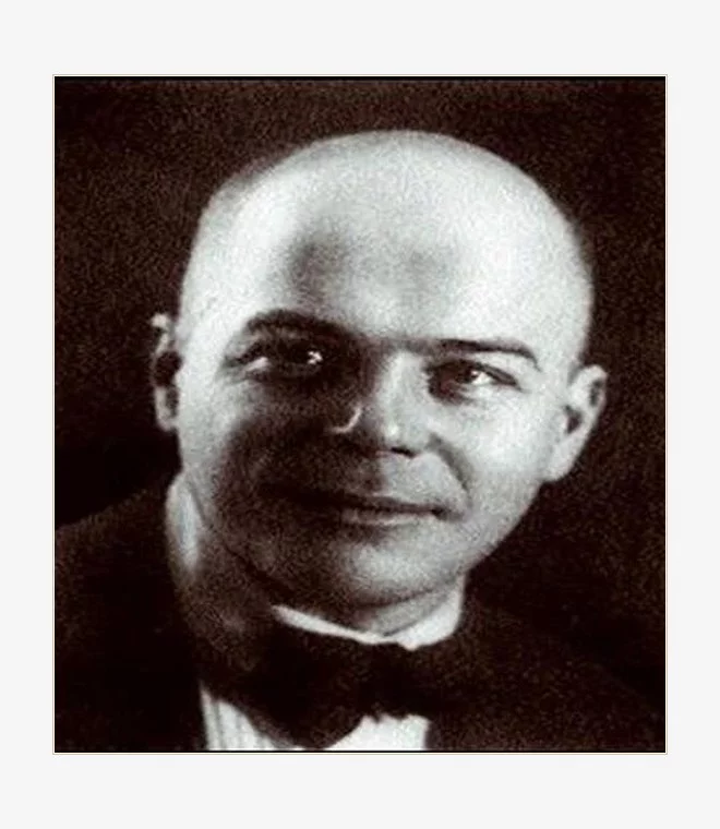 865-Viktor_Shklovsky_frame9.webp