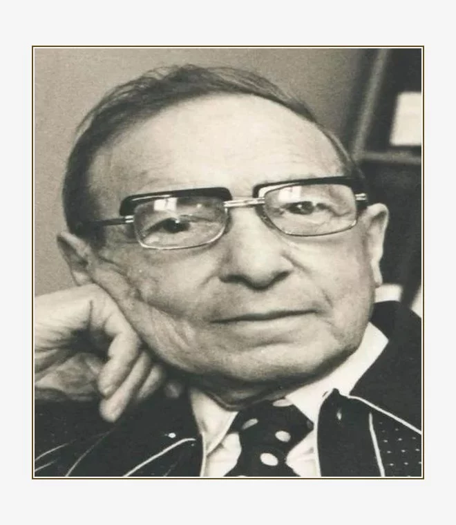924-Kaverin_1970_3x4_portrait_frame6.webp